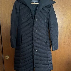 Kenneth Cole Reaction Black puffer jacket down and feather size extra small